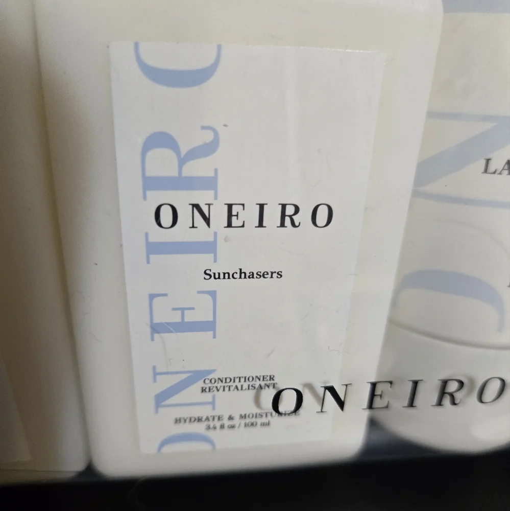Brand new!! New Oneiro 5 piece set of bath & beauty products